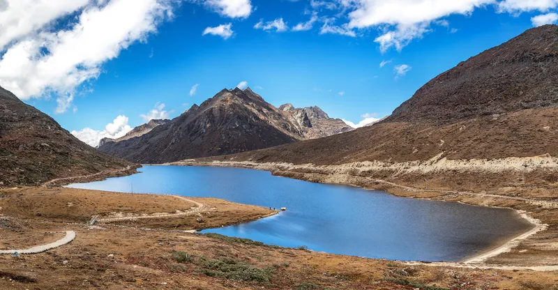 Sela Lake