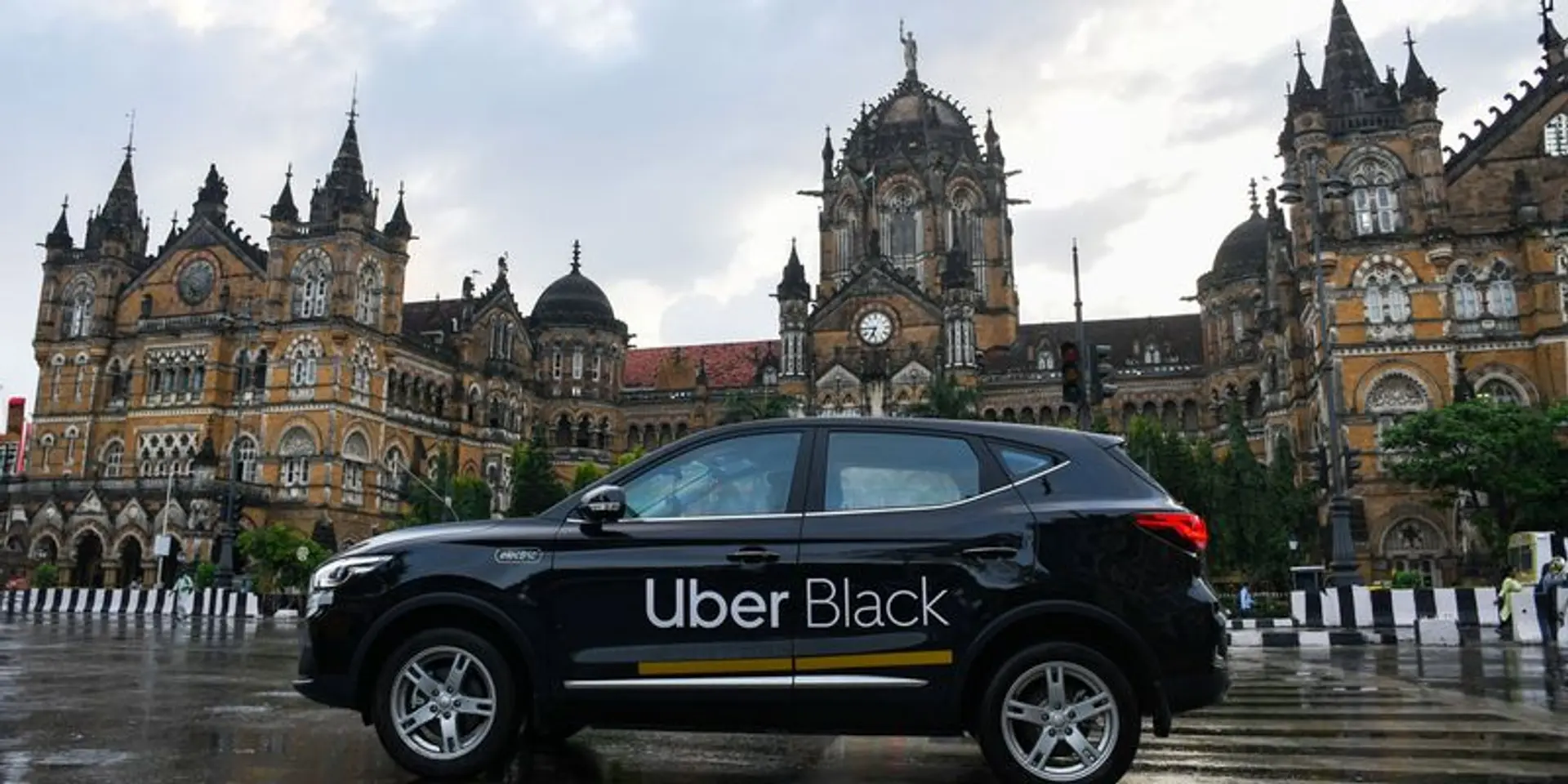 Uber invests in Carrum to double Uber Black fleet size in 2026