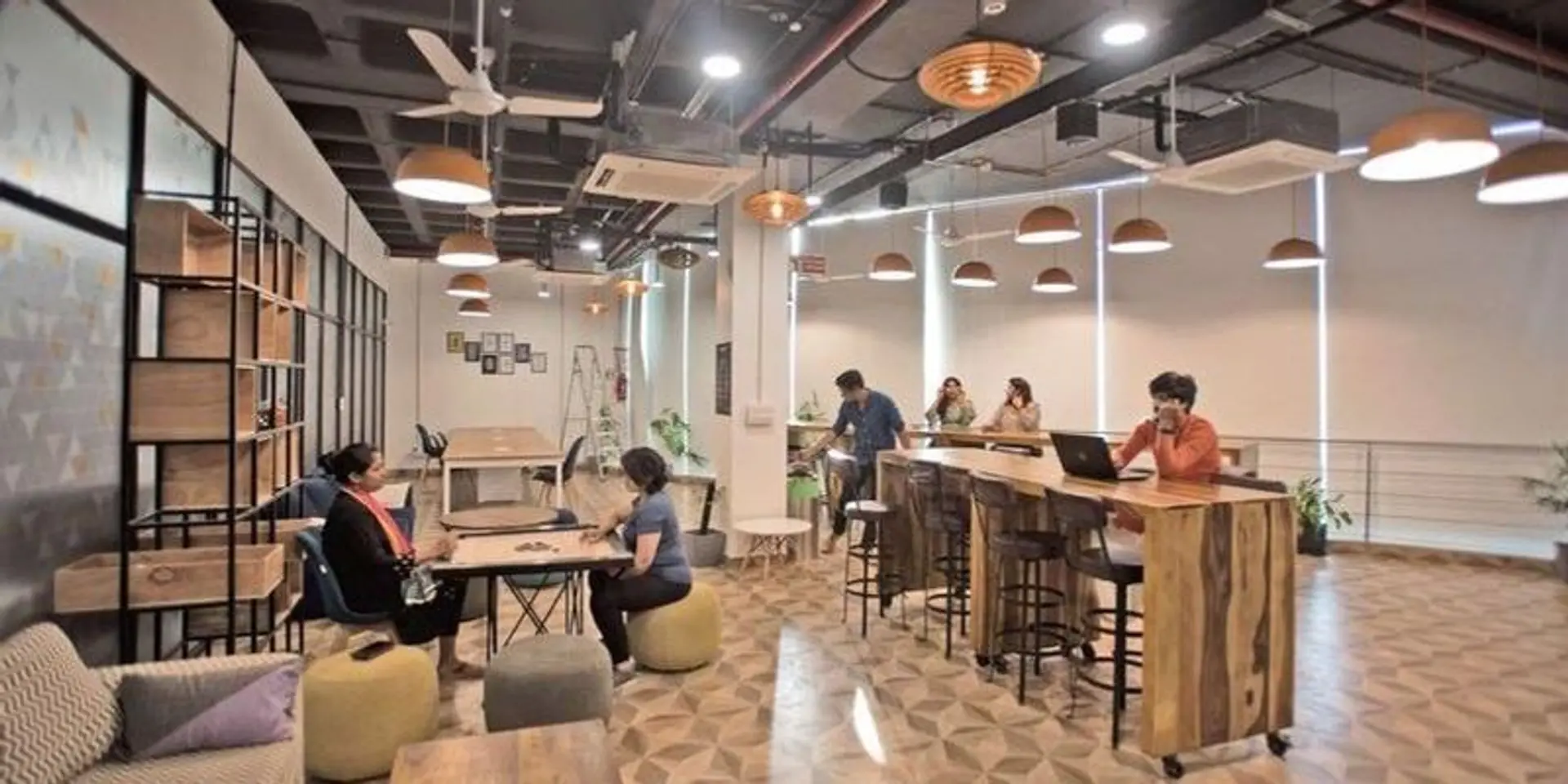 JLL-backed startup Qdesq aggregates flexi workspaces for the likes of Zomato, Flipkart, Walmart