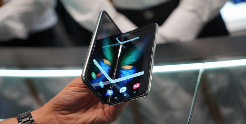 [2020 Outlook] Invisible cameras, foldable screens, and more: gadgets to look out for this year