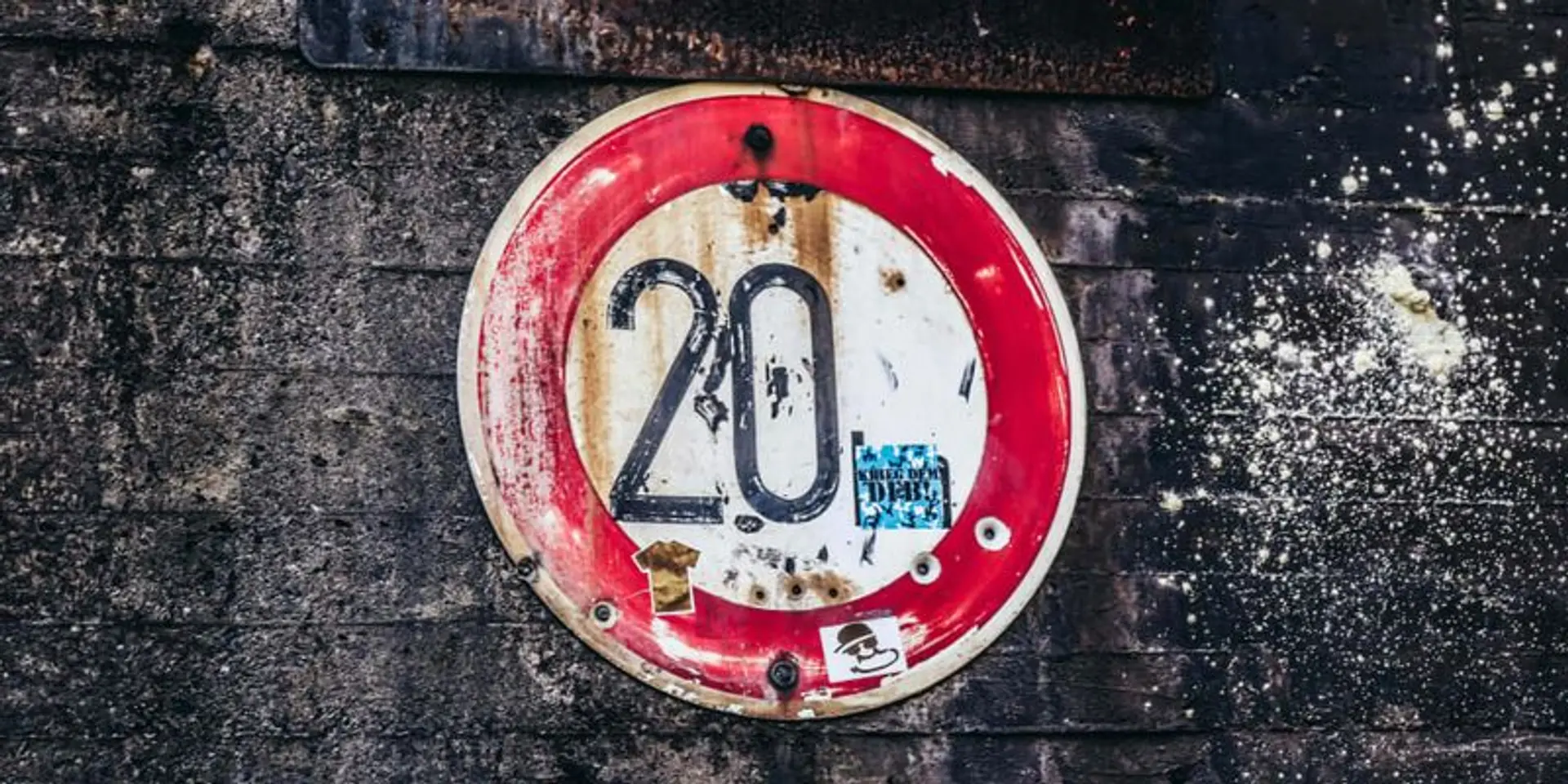 What Actually Matters in Your 20s: The Real Foundations for a Life with No Regrets