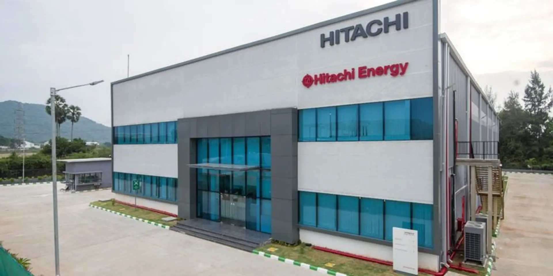 Hitachi Energy Powers India's Green Future with Rs 2,000 Crore Investment in Energy Transition!