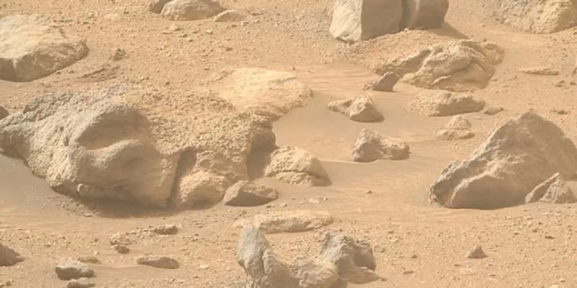 Mysterious Skull-Shaped Rock Found on Mars: What Are Scientists Saying?