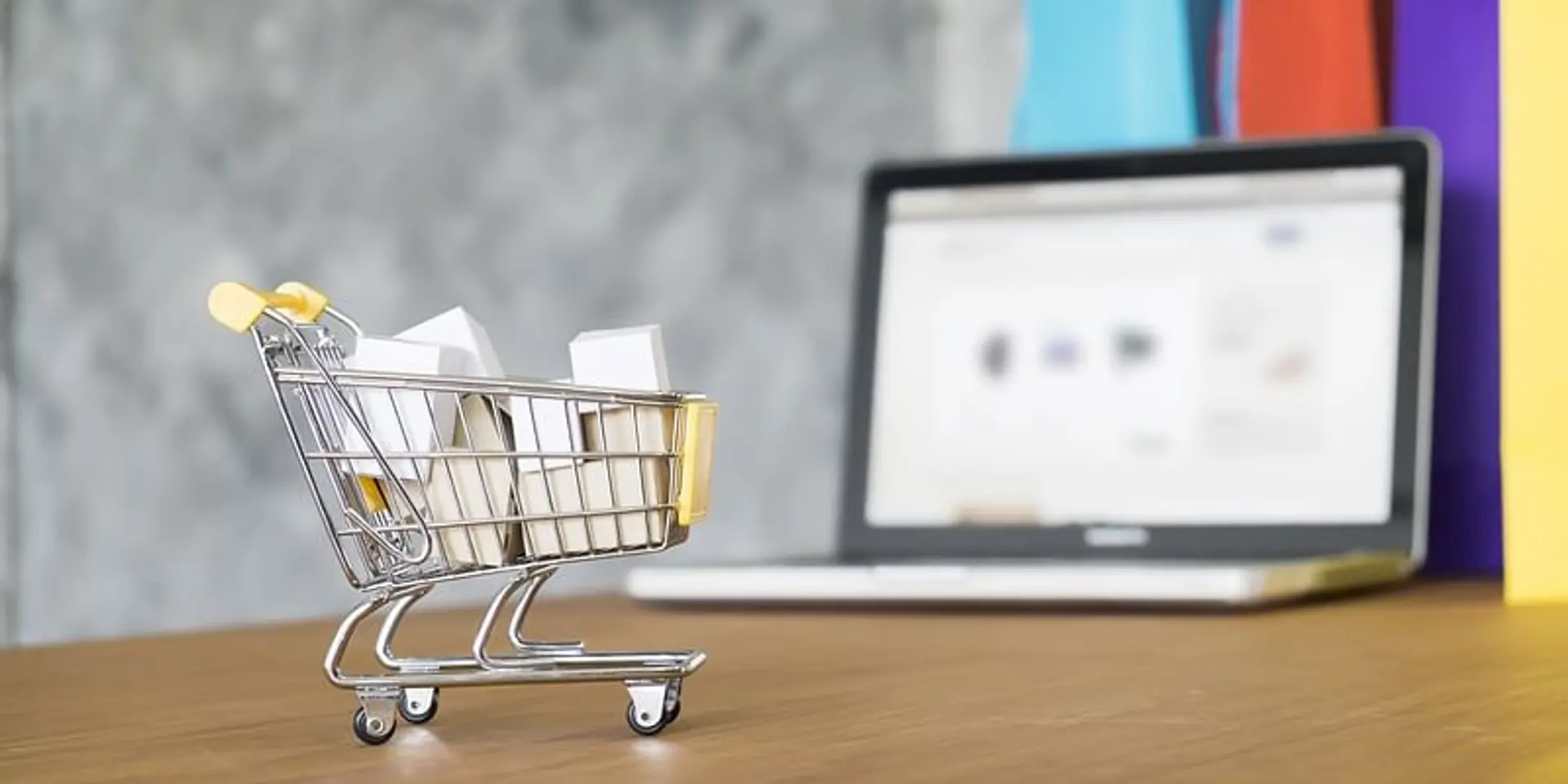 Govt not to seek disclosure of flash sales from etailers; to act on consumer complaints