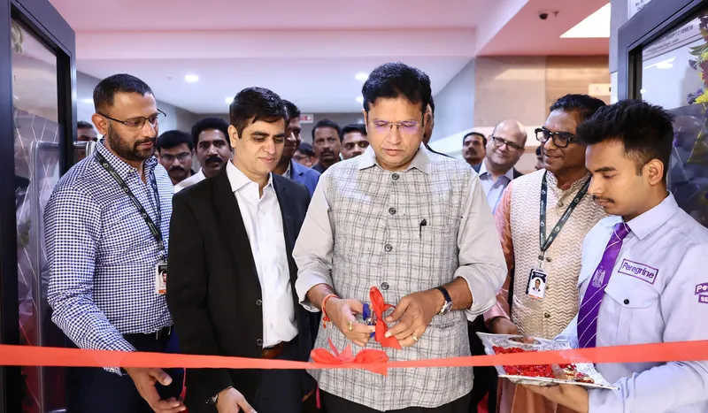 Telengana IT Minister cuts ribbon to inaugurate