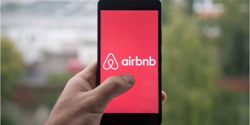 Airbnb becomes the latest tech startup to pull out of China
