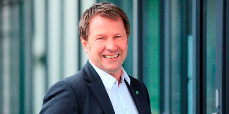 The classic vehicle has transformed into a software-defined IoT device: Elektrobit’s Gregor Zink on disruptive mobility 