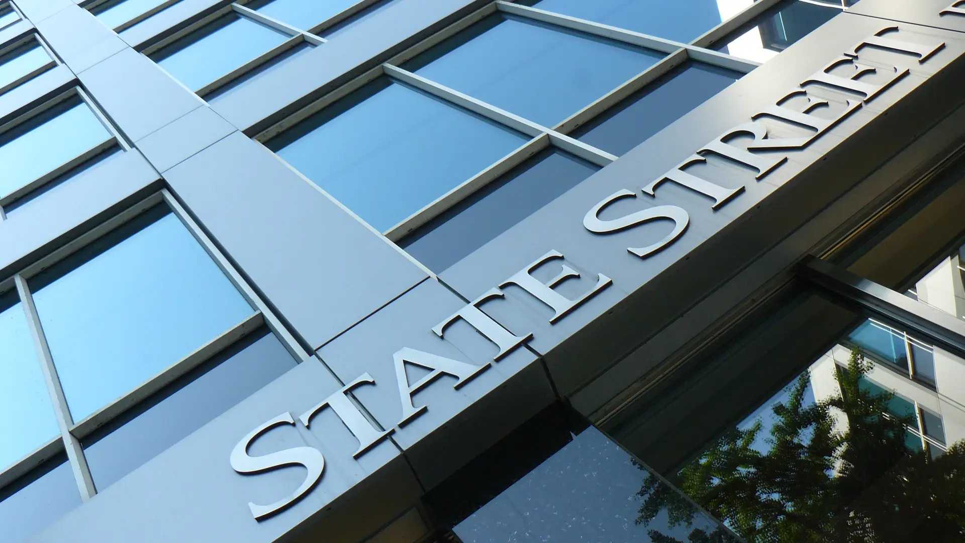 State Street to buy stake in Groww AMC at about Rs 2,500 Cr valuation