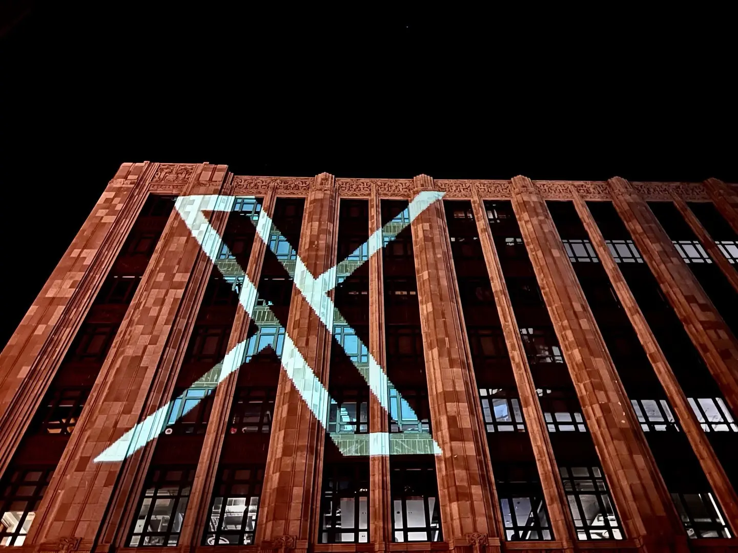 Twitter gets a new logo as Elon Musk's quest for X super app takes flight