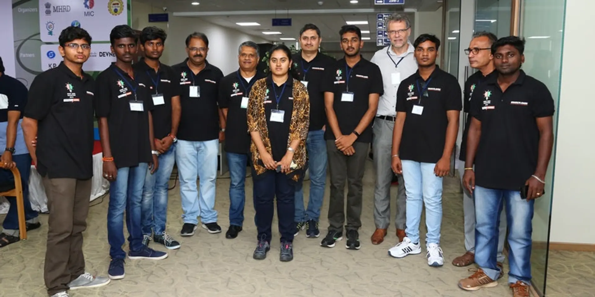 Team Yantramanav’s multi-purpose robot does all the heavy lifting