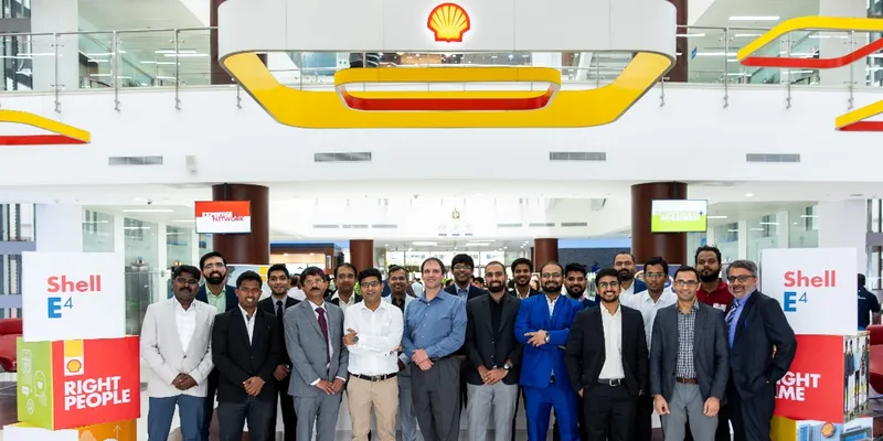 James Unterreiner, General Manager, Shell E 4 Start-up Hub with the 2nd Cohort of the Shell E 4 program