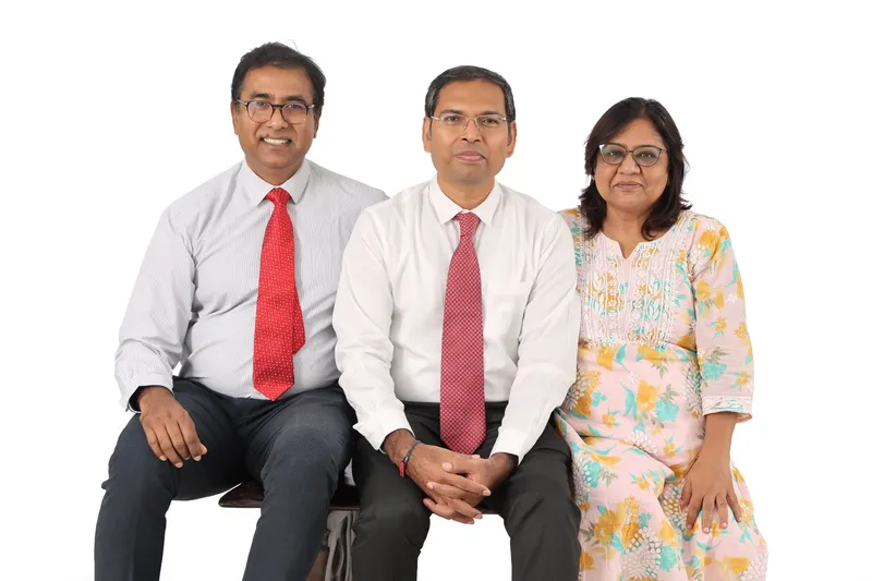 Dr. Senthilkumar Natesan; Sanjoy Bhagat and Dr. Kranti Vora, Founders, QRL Biosecience