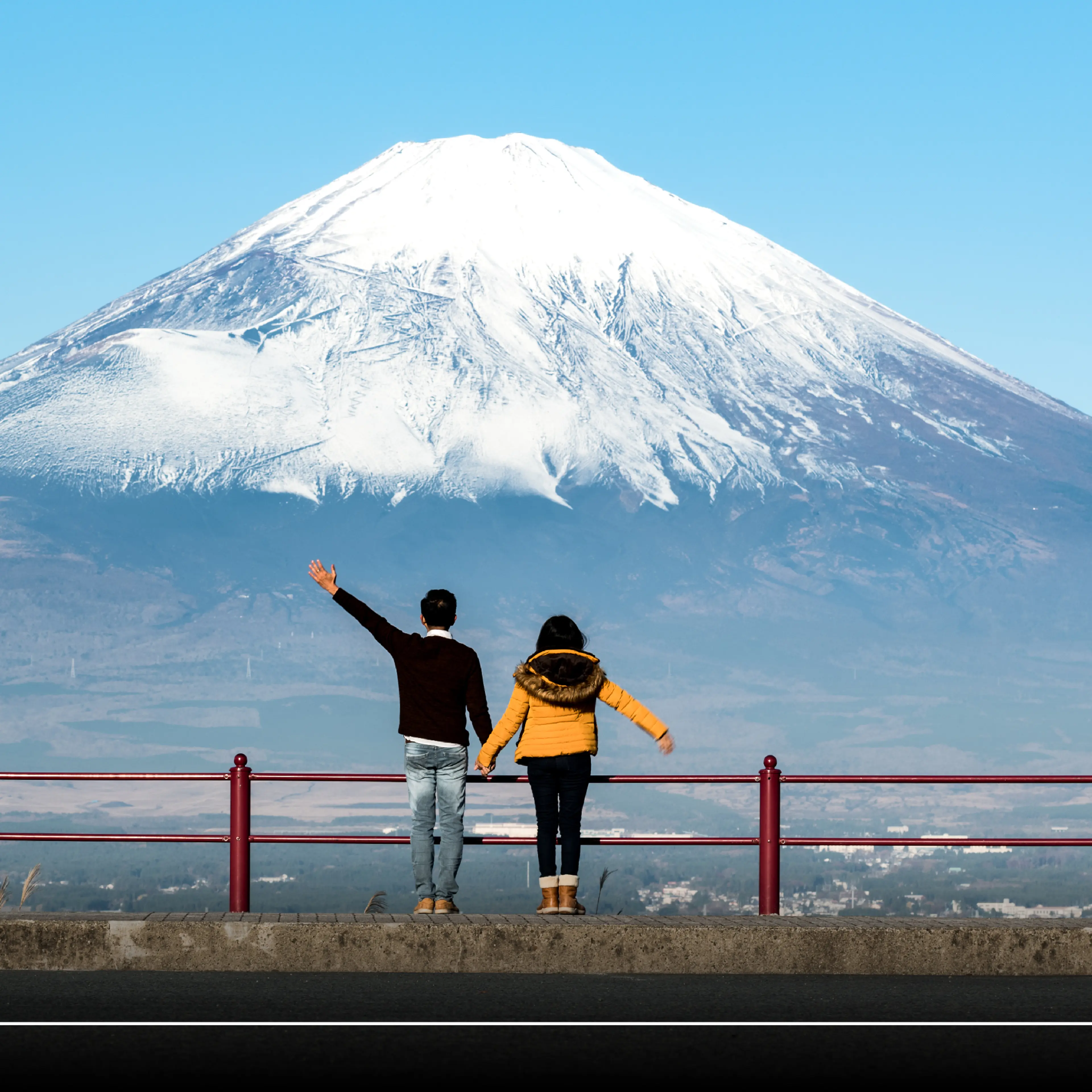 Travelling to Japan? 5 spots that give breathtaking views of Mt Fuji
