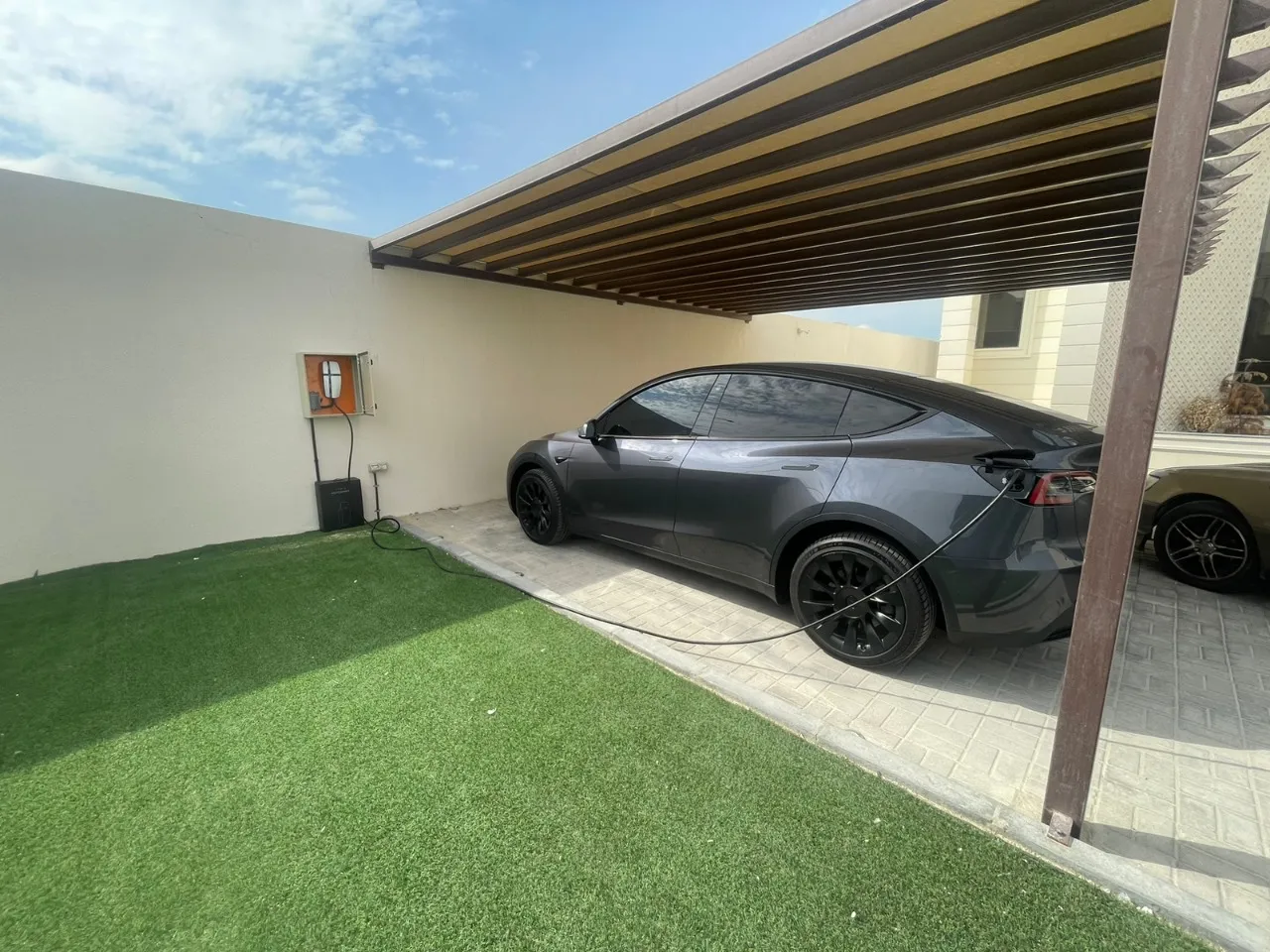 Abu Dhabi Sustainability Week Regeny, EvGateway partner to deploy