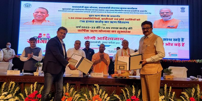 CM Yogi Adityanath launches Amazon’s first Digital Kendra in UP
