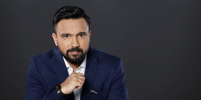 How a 25-year-old started a dental clinic chain and landed Bollywood celebs and cricketers as clients