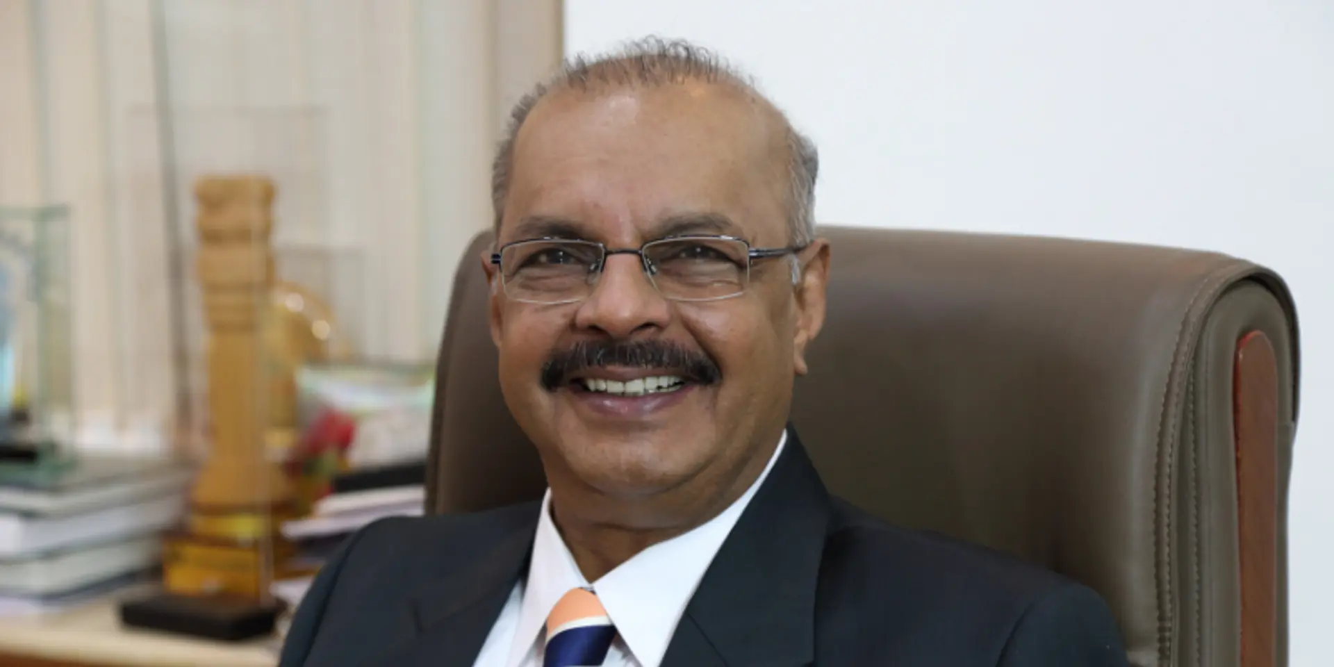 With Rs 67 in his pocket, this pharma graduate went on to build a Rs 1,250 Cr revenue herbal extracts company