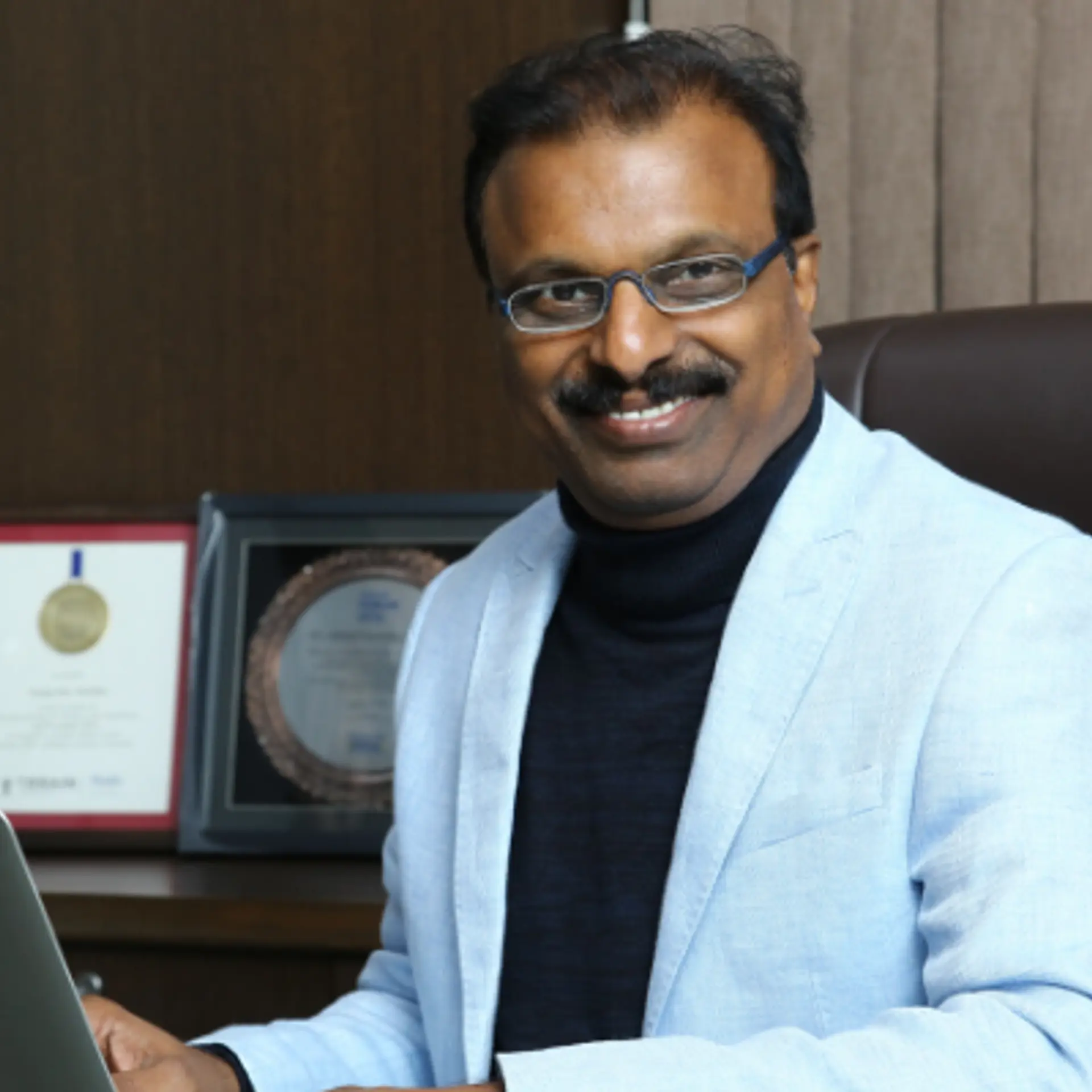 How a Class X pass out built India’s largest mobile phone retail chain: the story of Rs 2,000 Cr Sangeetha Mobiles