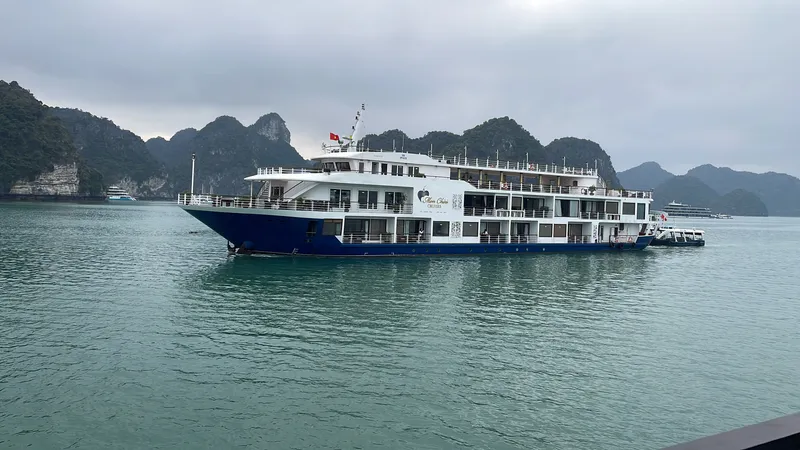 Halong Bay 