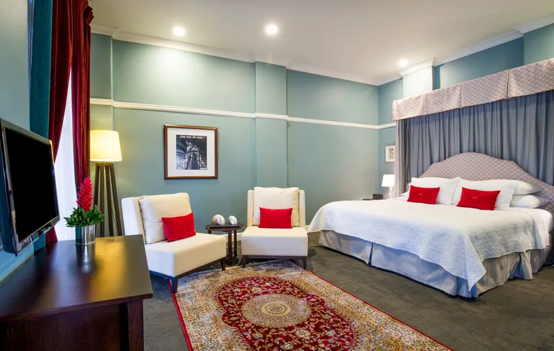 Queen Elizabeth Suite