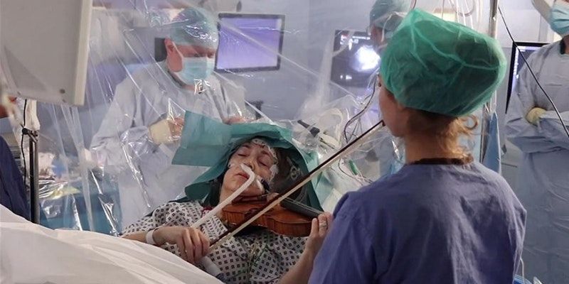This 53-year-old played the violin as doctors removed her brain tumour