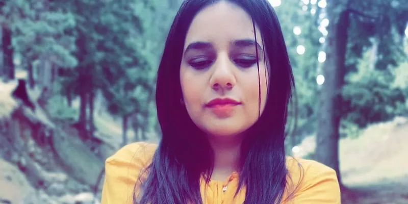 How this Kashmiri girl's candle making business is lighting up the Valley - Vimarsana News