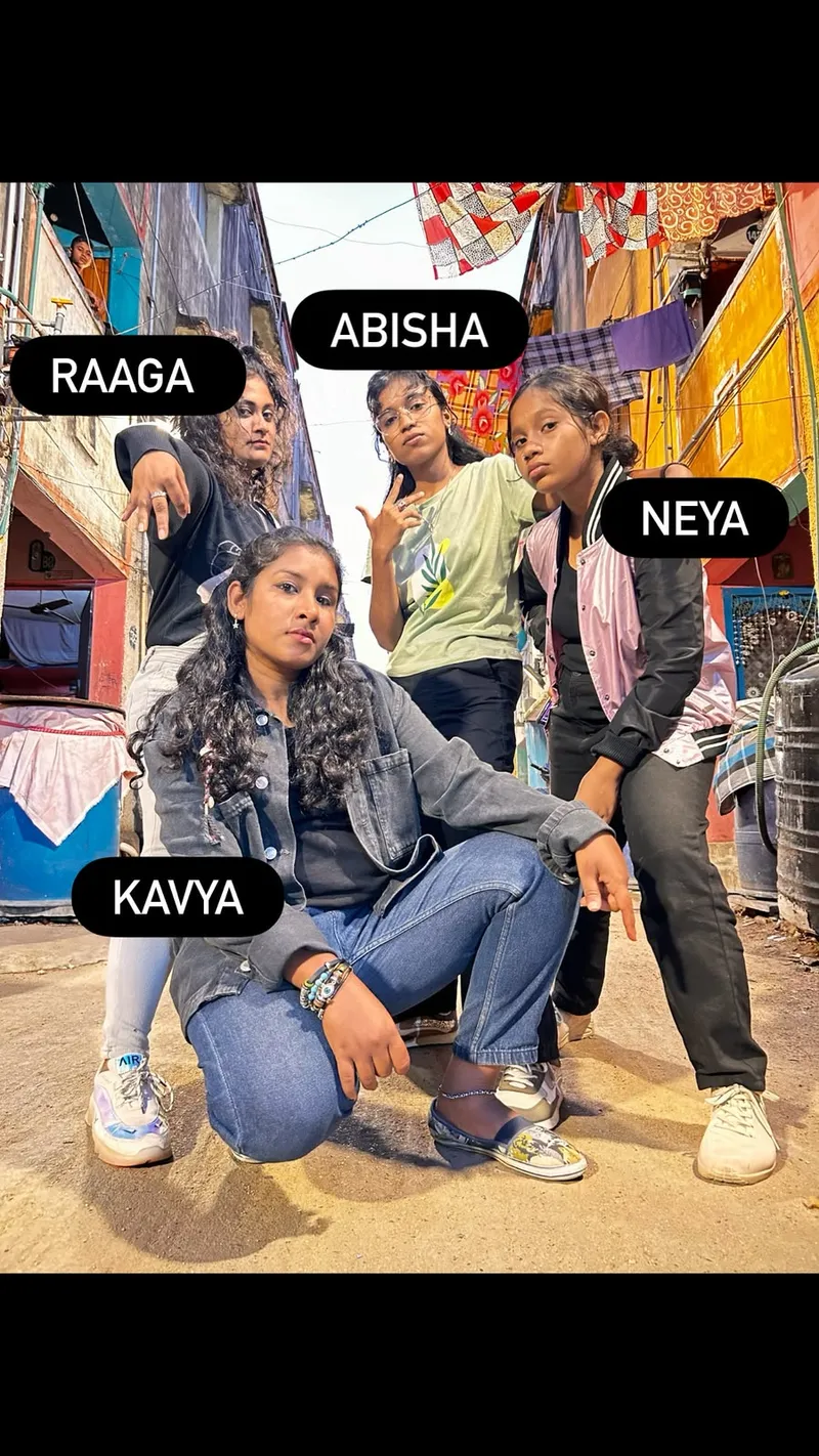 Sollisai Sistahs