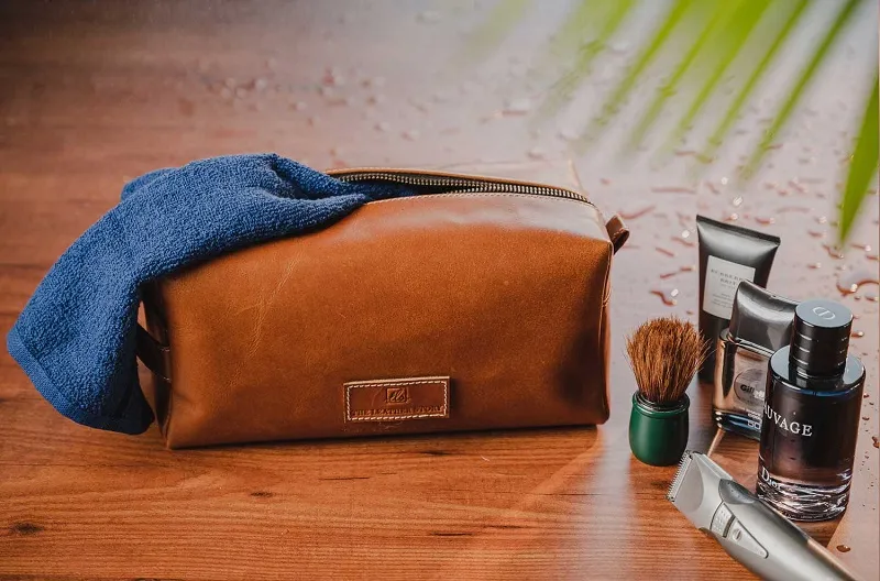 The Leather Story carry bag