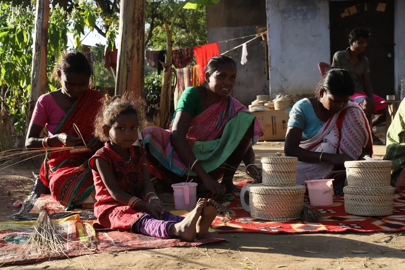Sabar women making bamboo baskets; Pic credit: Ambalika Facebook
