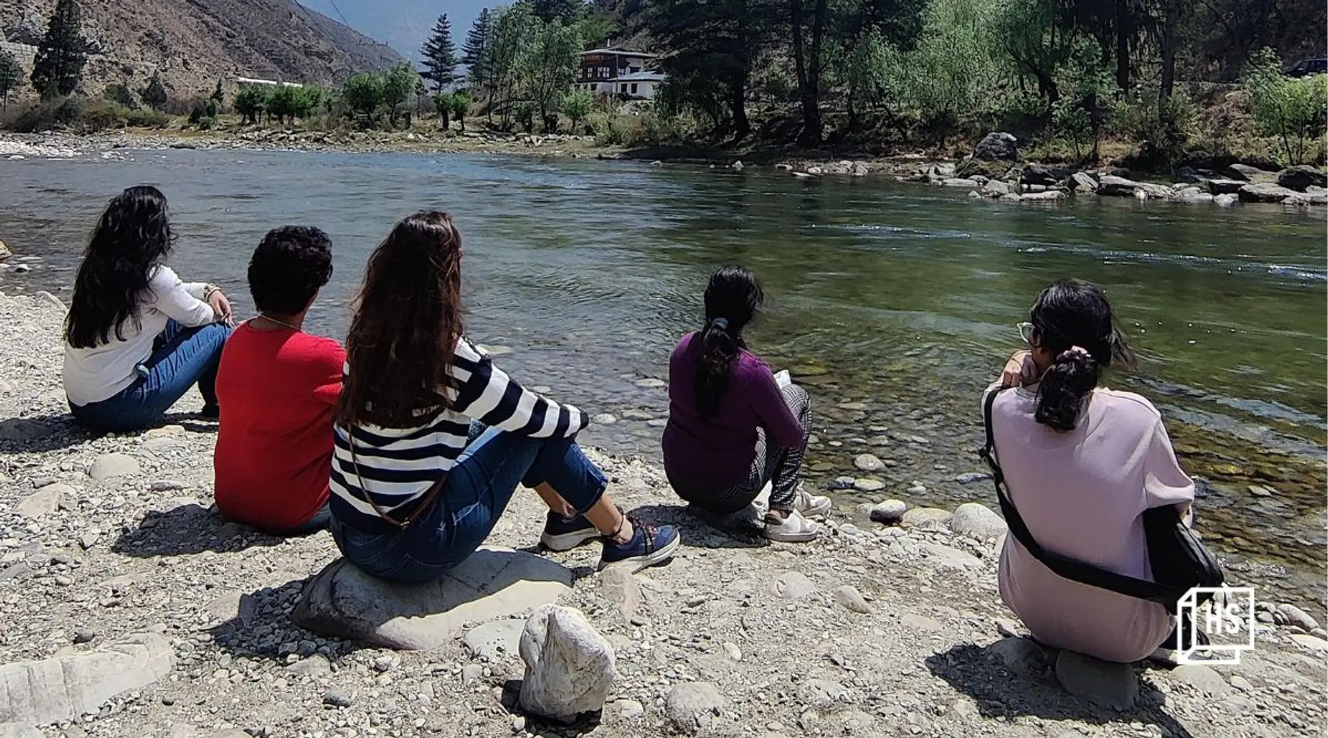 Meet the ex-banker empowering solo women travellers to explore the world