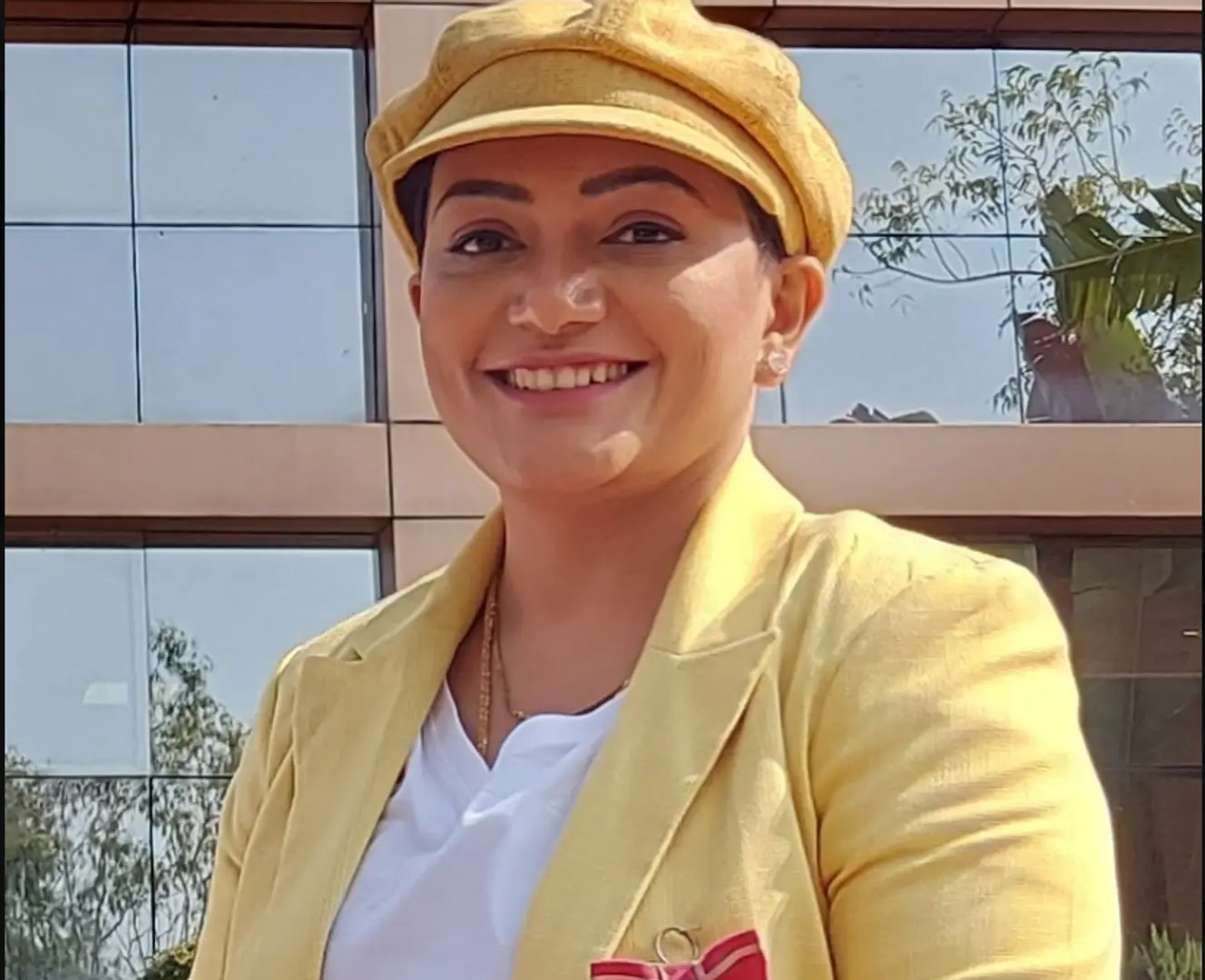 Indian skydiver Shital Mahajan sets new record for jumping in front of Mt Everest from 21,500 ft