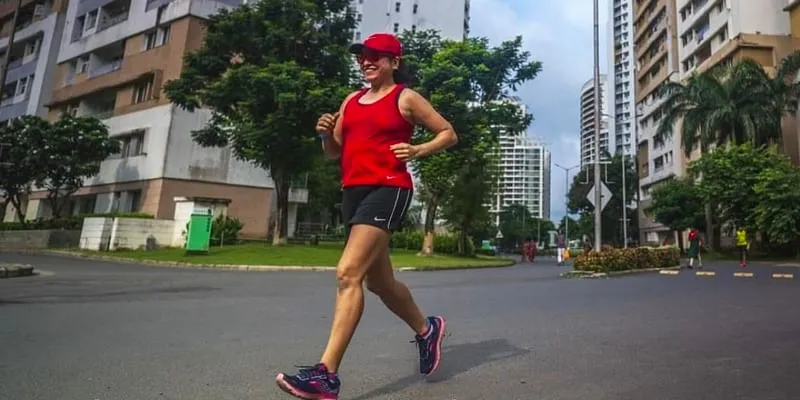 Shalu Bajaj of Kolkata quit smoking after 16 years after she started running.