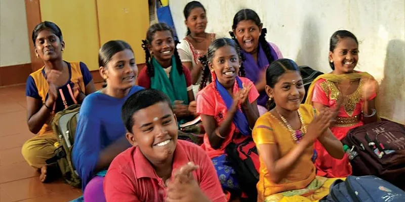 Students at Nukkad Pathsahala