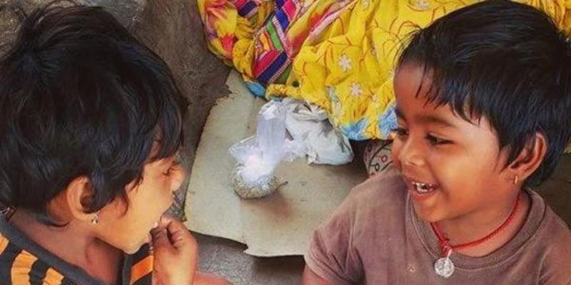 This Zomato delivery executive in Kolkata is feeding underprivileged children with cancelled orders