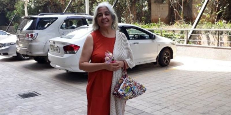 Meet 66-year-old Riya Maker who upcycles plastic by making beautiful bags and clutches