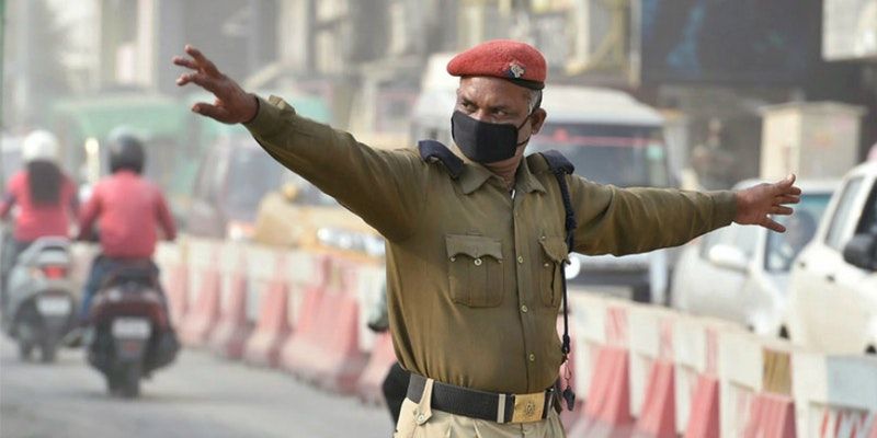 This Bihar cop has a unique take on traffic violators by not fining them