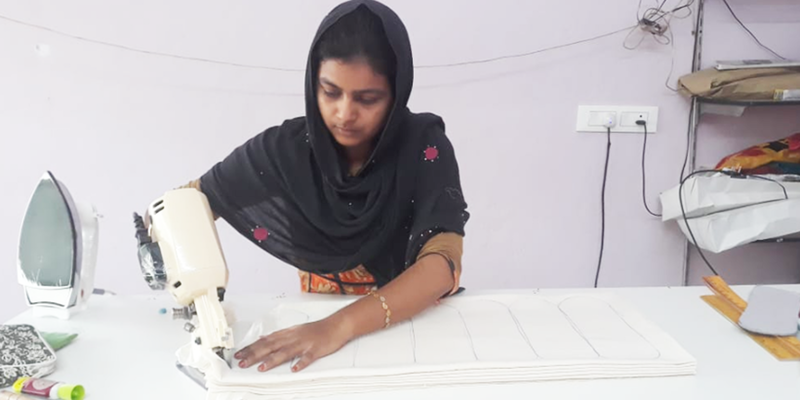 This 18-year-old girl from Coimbatore is manufacturing eco-friendly and reusable sanitary napkins