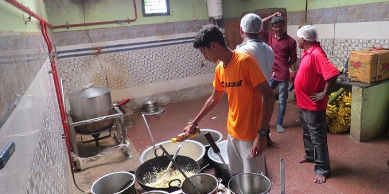 This 16-year-old uses his cooking skills to make a difference in the lives of the underprivileged