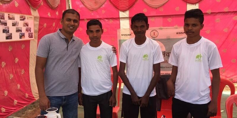 This husband-wife duo is providing employment to the differently-abled in Naxal-affected areas of Chhattisgarh 