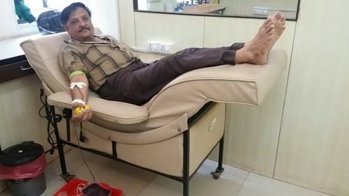 Meet 65-year-old Jyotindra Mithani who has donated blood 151 times in the last 40 years
