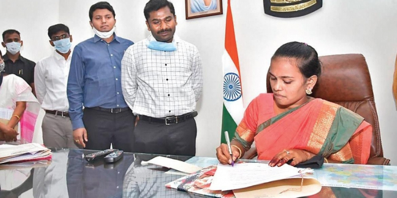 Class 12 student takes charge as District Collector in Andhra Pradesh for a day 

