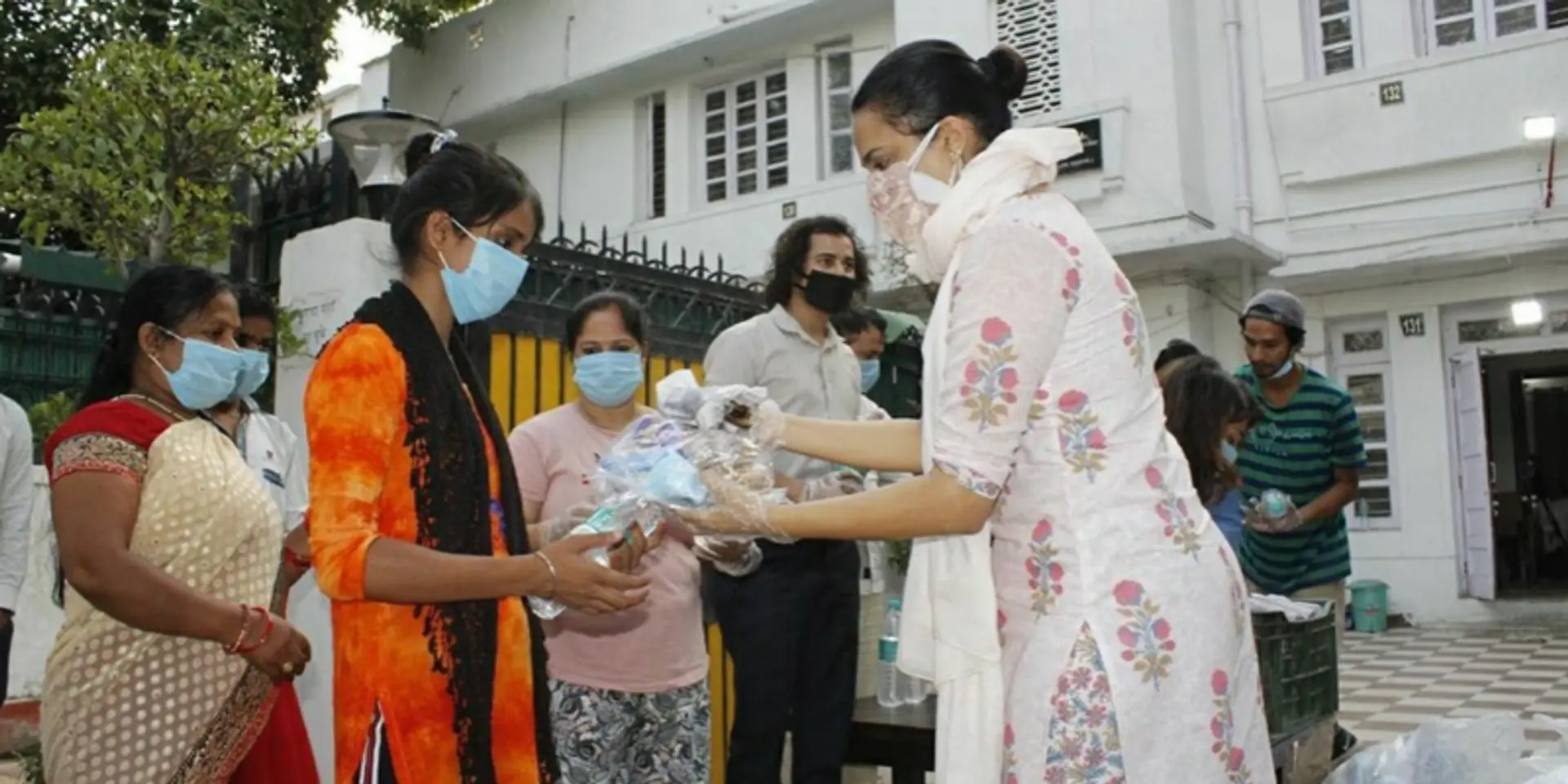 Actor Swara Bhasker on helping 3,500 migrant workers reach home amidst lockdown