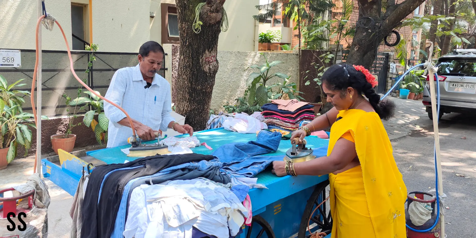 How The Istri Project is helping ironing vendors switch from coal to LPG and increase their income