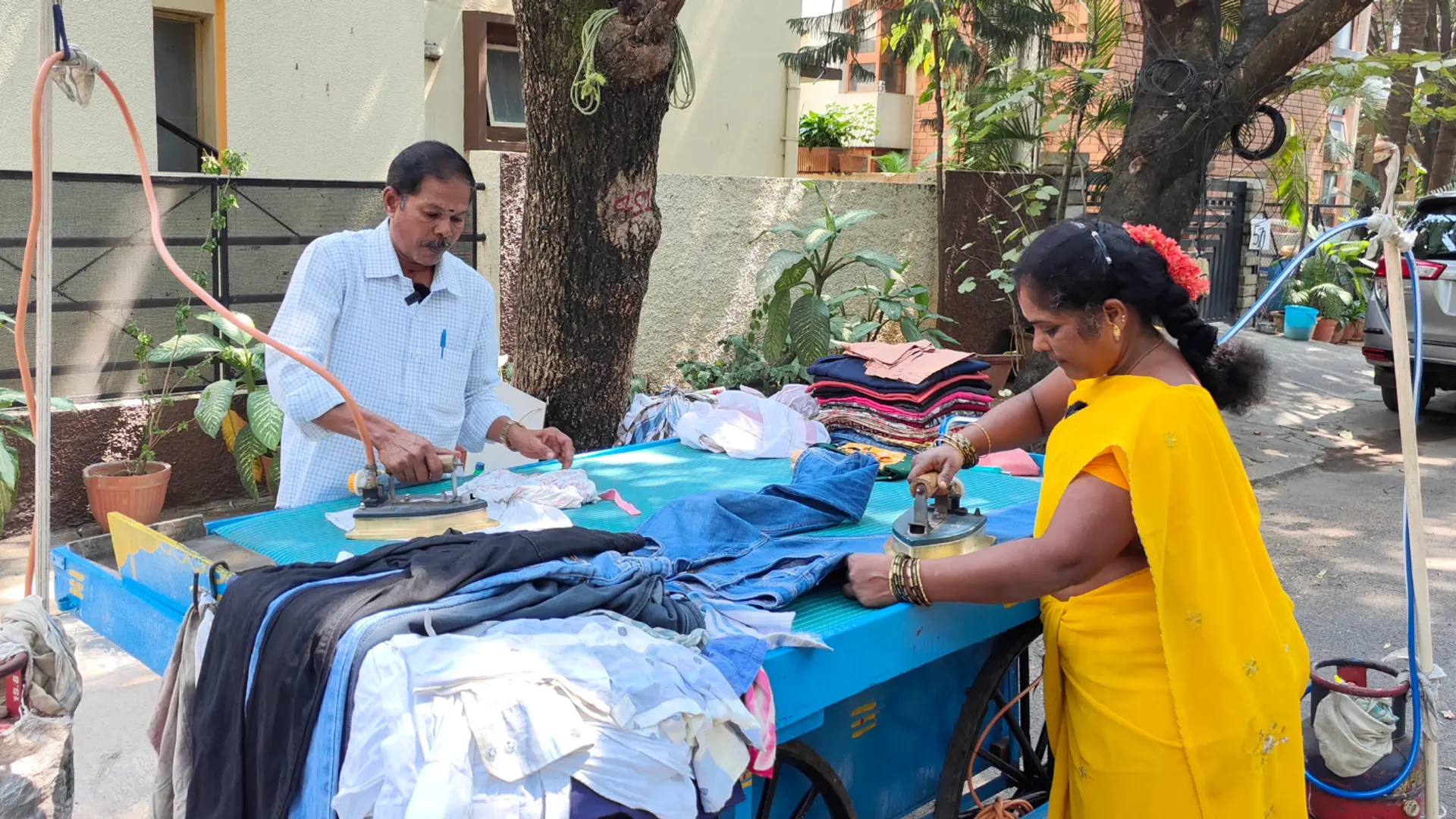 How The Istri Project is helping ironing vendors switch from coal to LPG and increase their income