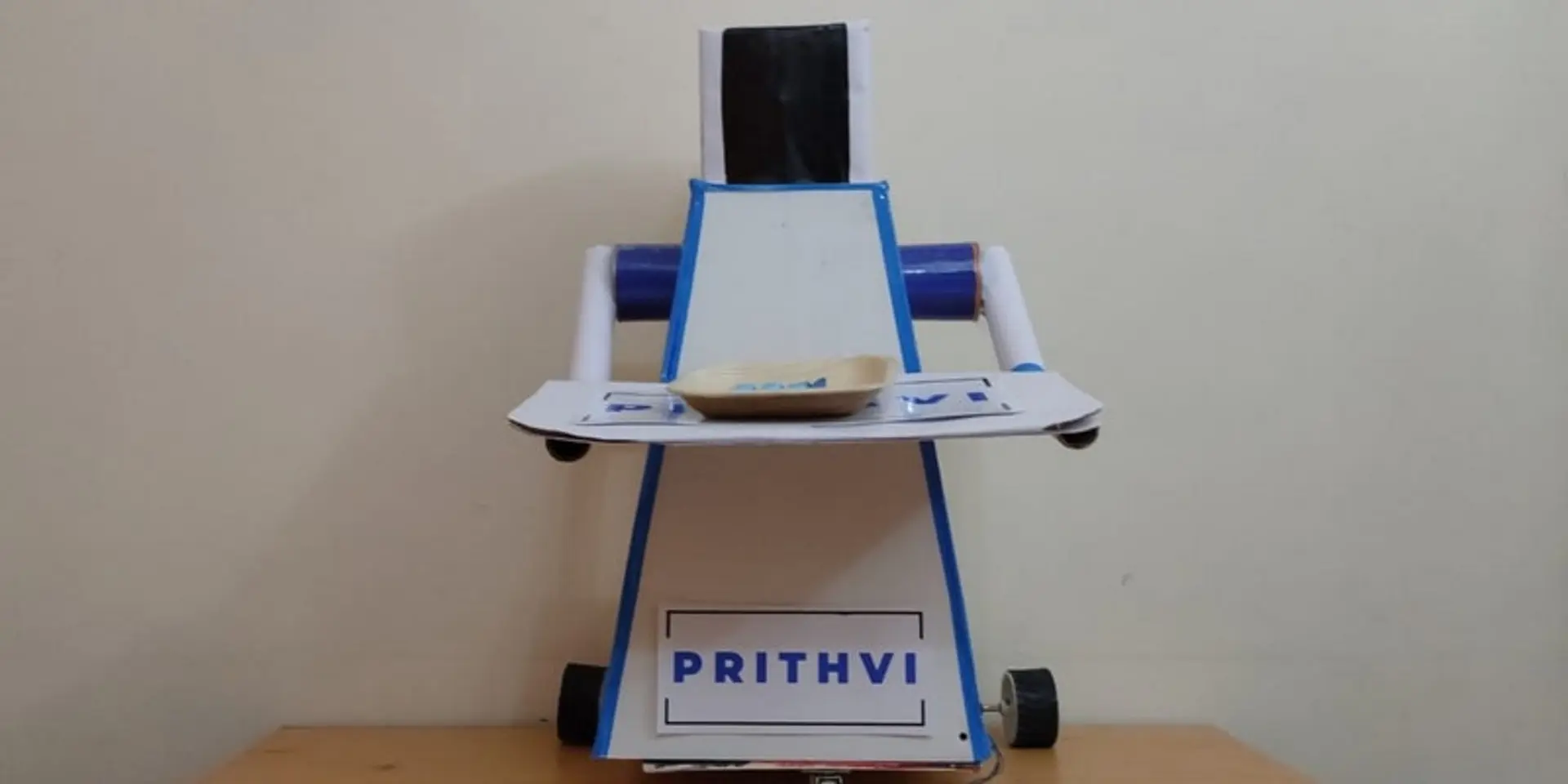 These Delhi teenagers have created a robot to minimise human contact during coronavirus pandemic