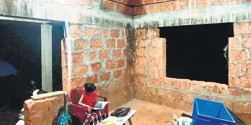 Kerala teachers setup electricity in student's home
