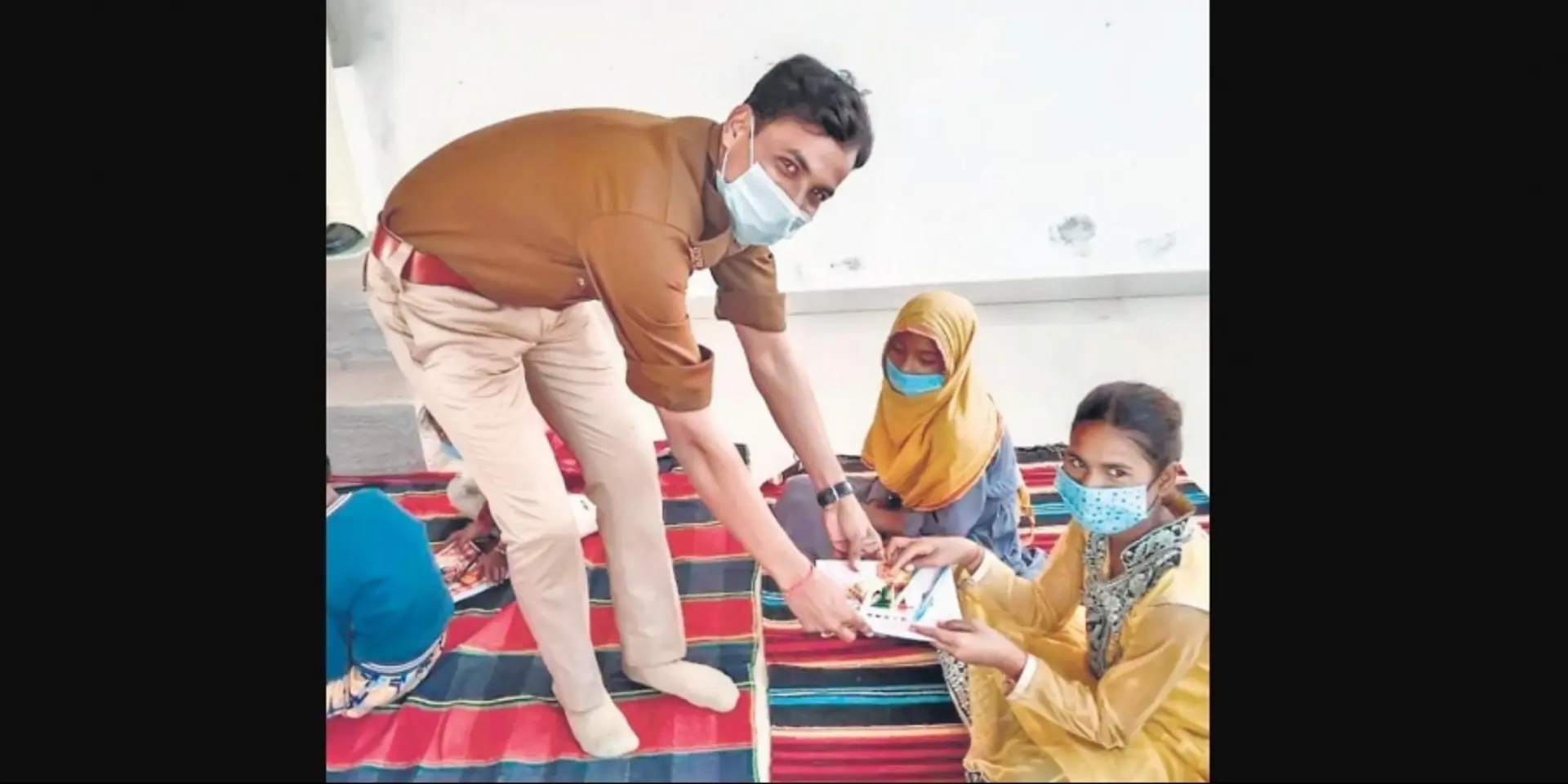 Meet the GRP constable who became a teacher to help poor children