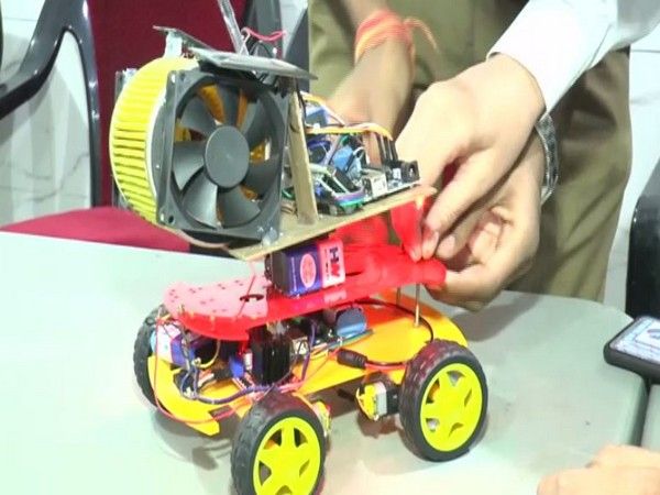 These Kanpur-based students have built an ‘Air Purifier Robot’ to reduce air pollution