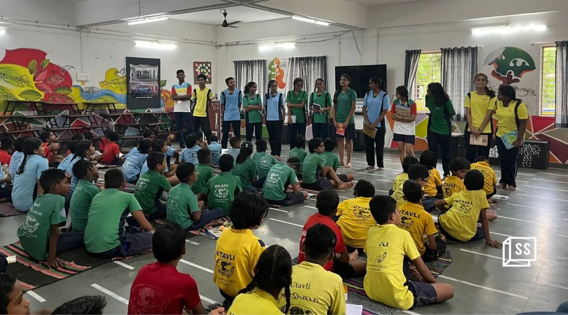 This woman is providing free education and shelter to children of migrant labourers