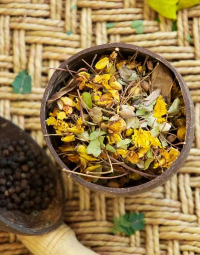 Urging urbanites to switch to native and organically grown foods has been a mission for team OFM. Here is a tea made of avaram poo, a flower of a leguminous tree growing in Tamil Nadu, which is known for its cooling, anti-diabetic properties.